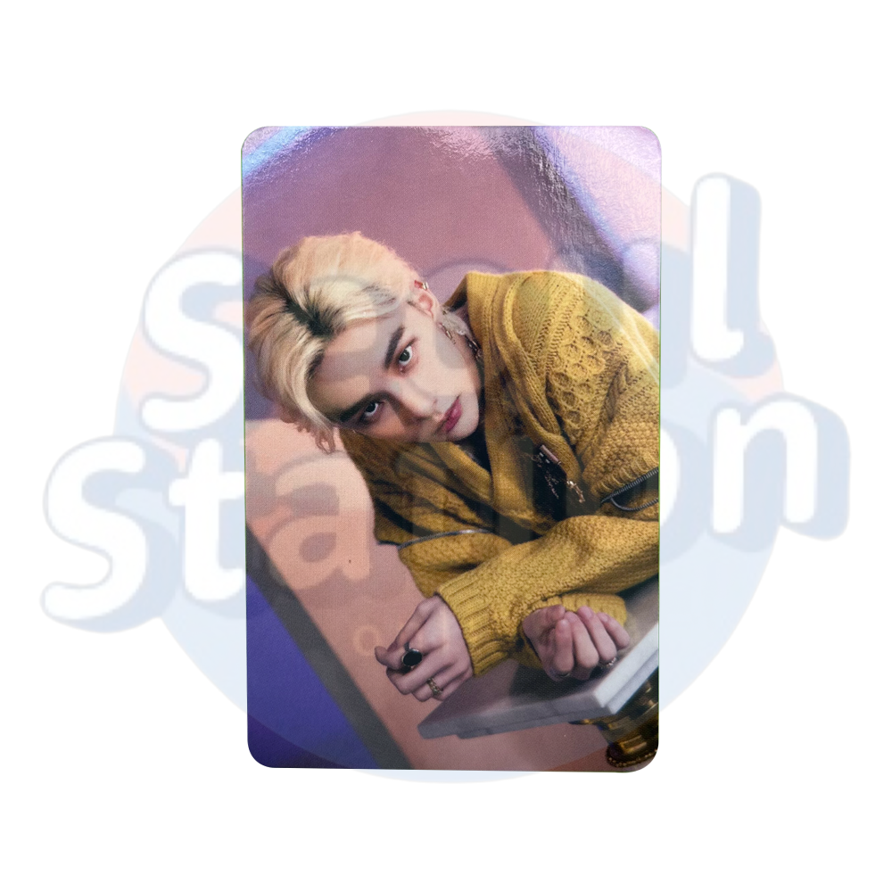 Stray Kids X SKZOO - Hyunjin - THE VICTORY Photo Cards