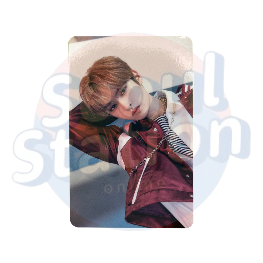 Stray Kids X SKZOO - Lee Know - THE VICTORY Photo Cards