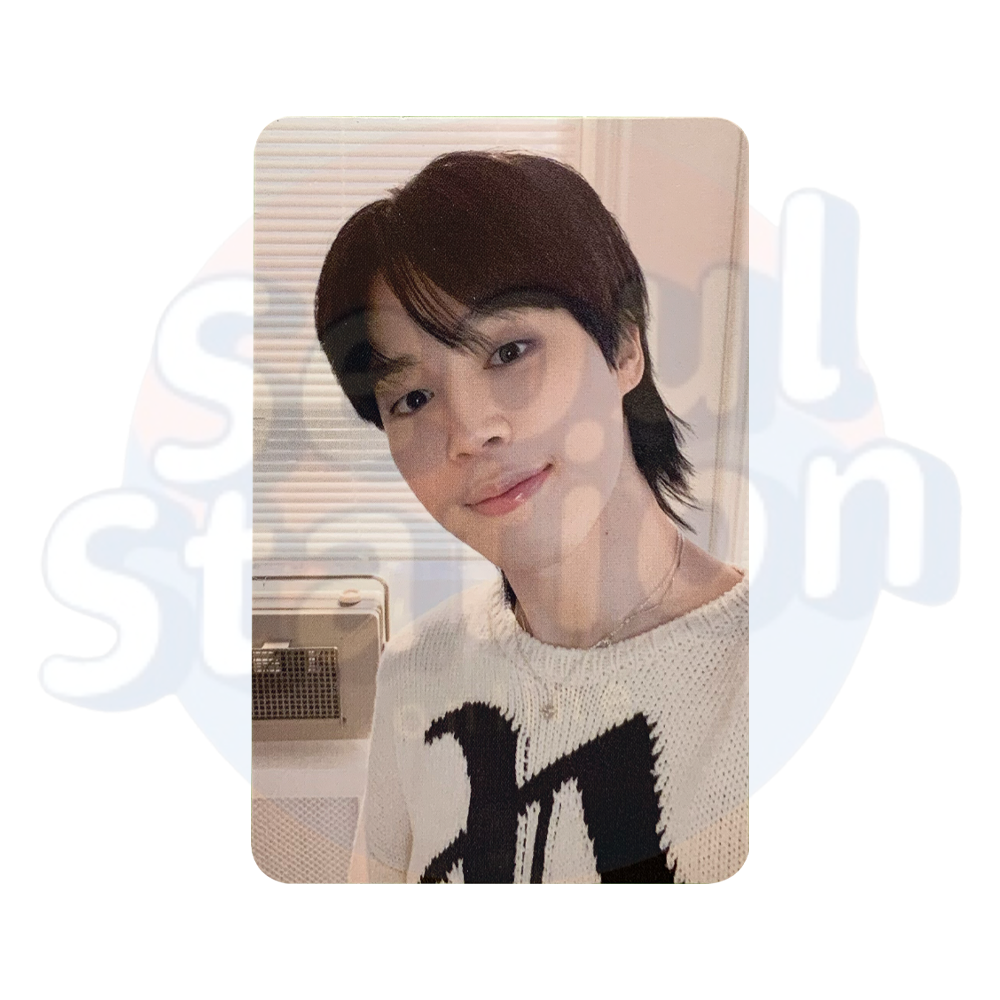 JIMIN - FACE - Soundwave (black back) head tilted to the left Photo Card