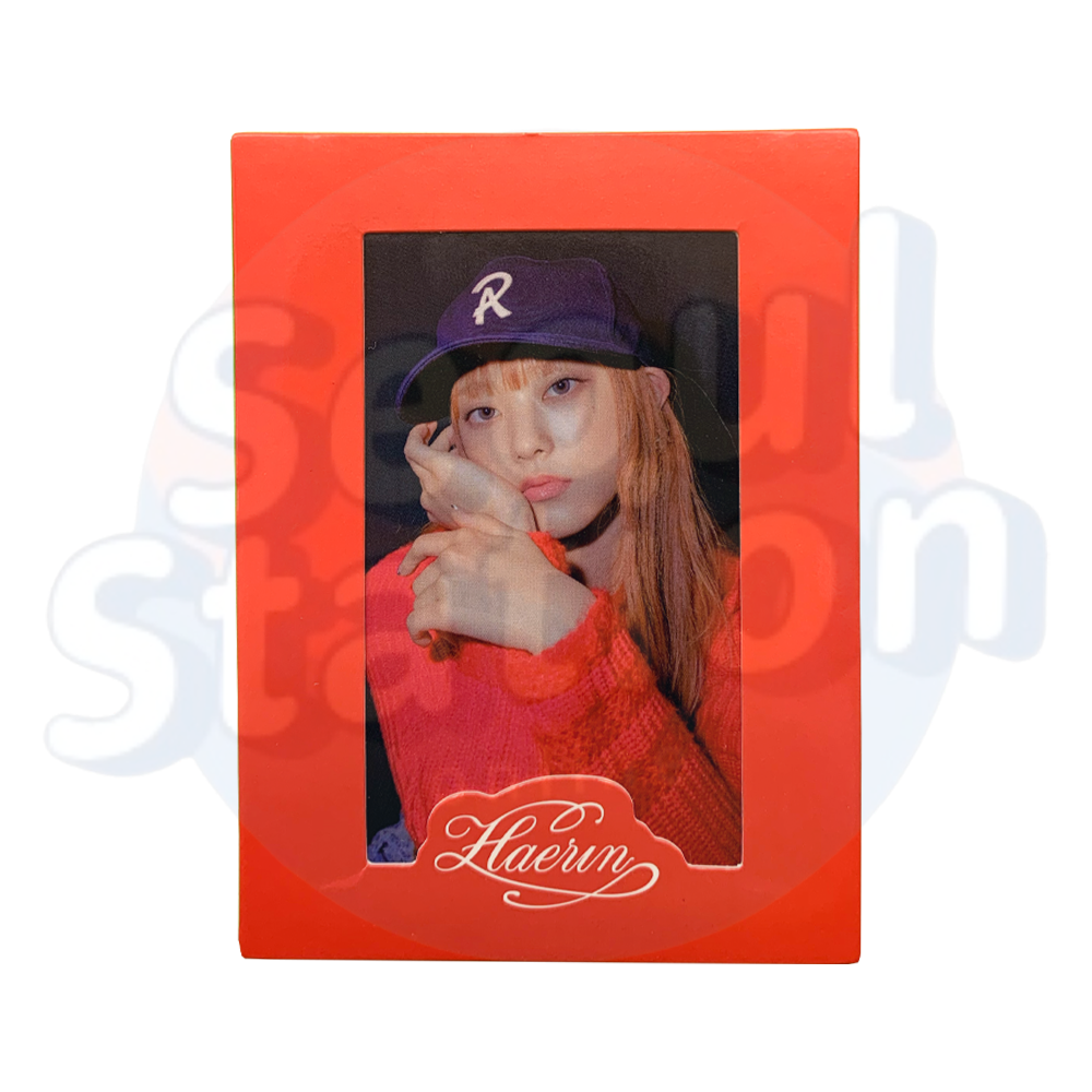 NewJeans - OMG - 1st Single Album - Weverse Photo Card & Frame haerin