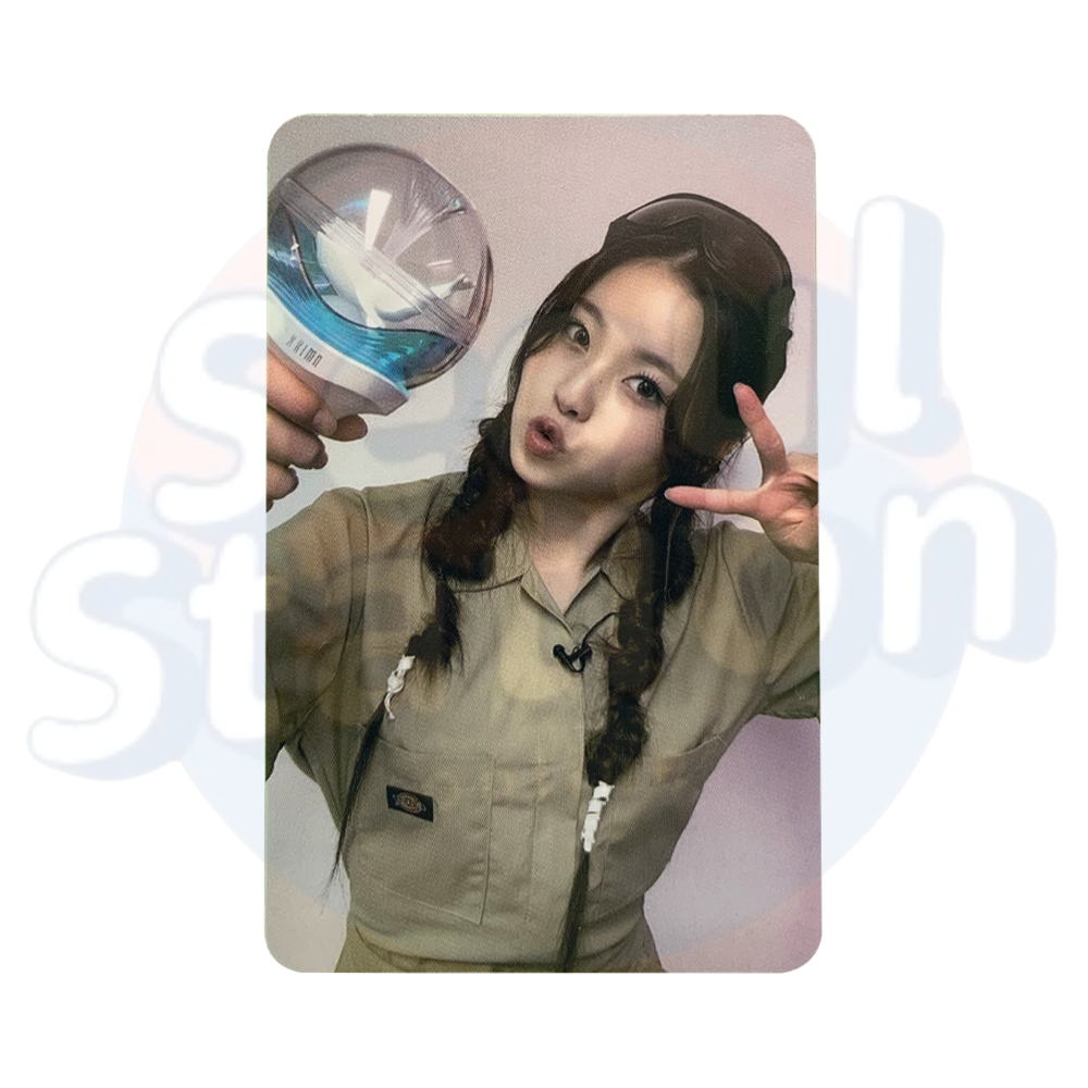 NMIXX - OFFICIAL LIGHTSTICK Soundwave Photo Card kyujin