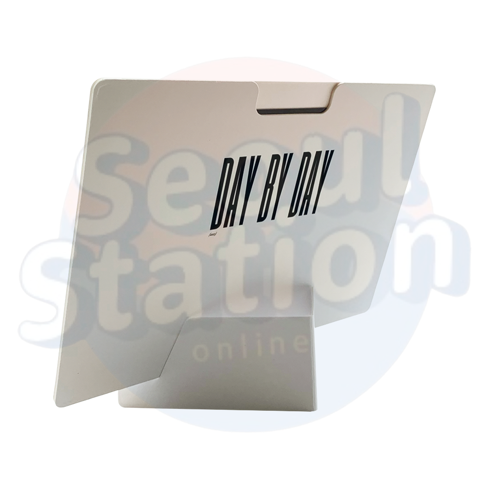 TXT - 2023 Season's Greetings - WEVERSE Photo Frame day by day