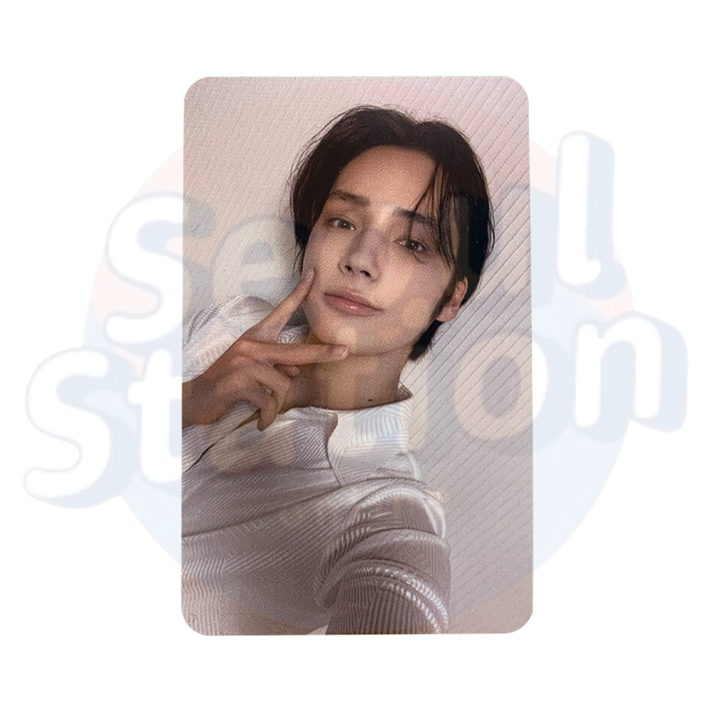 TXT - The Name Chapter : TEMPTATION - Soundwave 2nd Round Photo Card huening kai