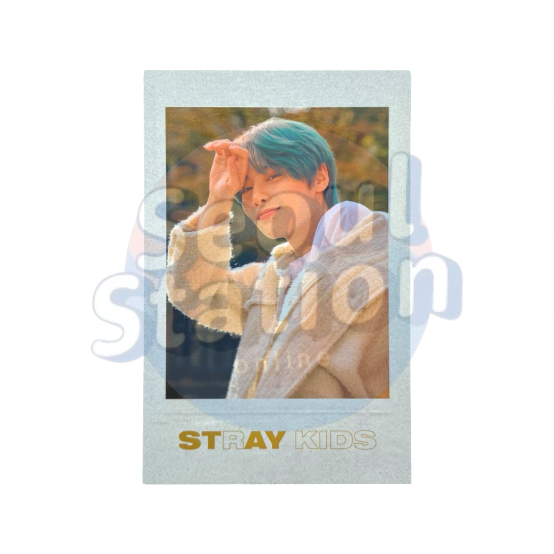 Stray Kids - I.N - Unlock: Go Live In Life - Polaroid face on hand