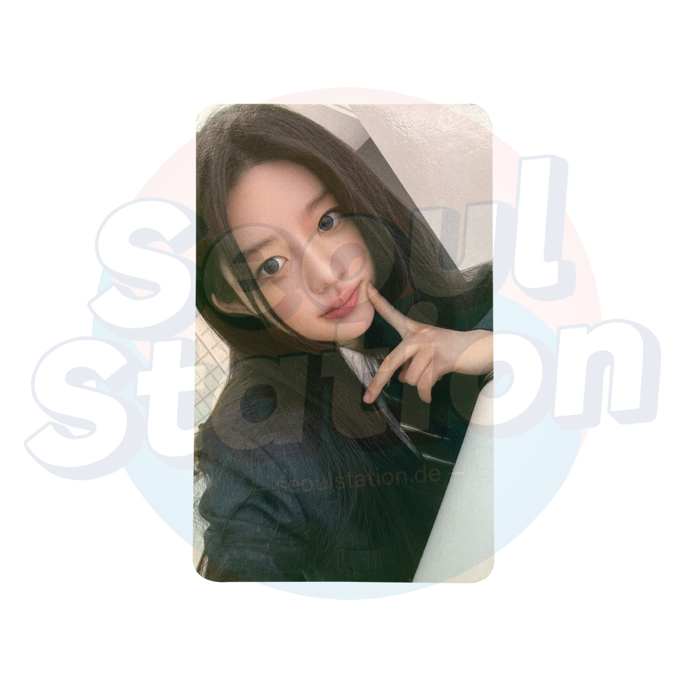 ILLIT - 1st Mini Album: 'SUPER REAL ME' - Soundwave Lucky