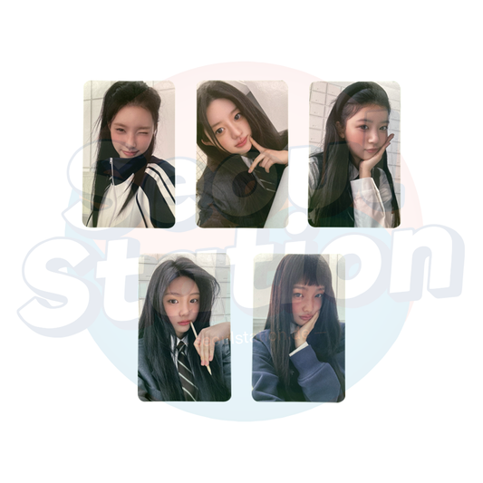 ILLIT - 1st Mini Album: 'SUPER REAL ME' - SOUNDWAVE Lucky Draw Photocard