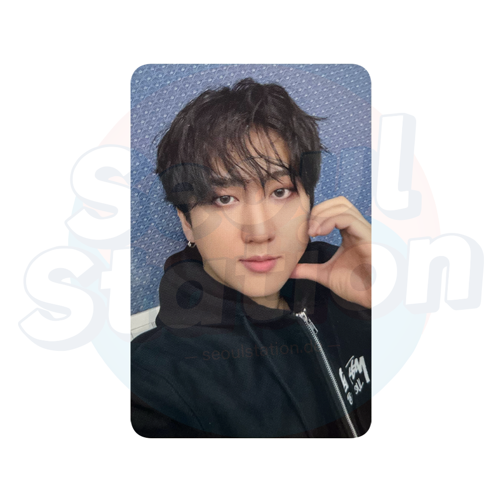 STRAY KIDS - SKZ IT TAPE 'DO IT' - PLATFORM PLVE Ver. - Official Photocard - SET C (Dark Grey Back) changbin
