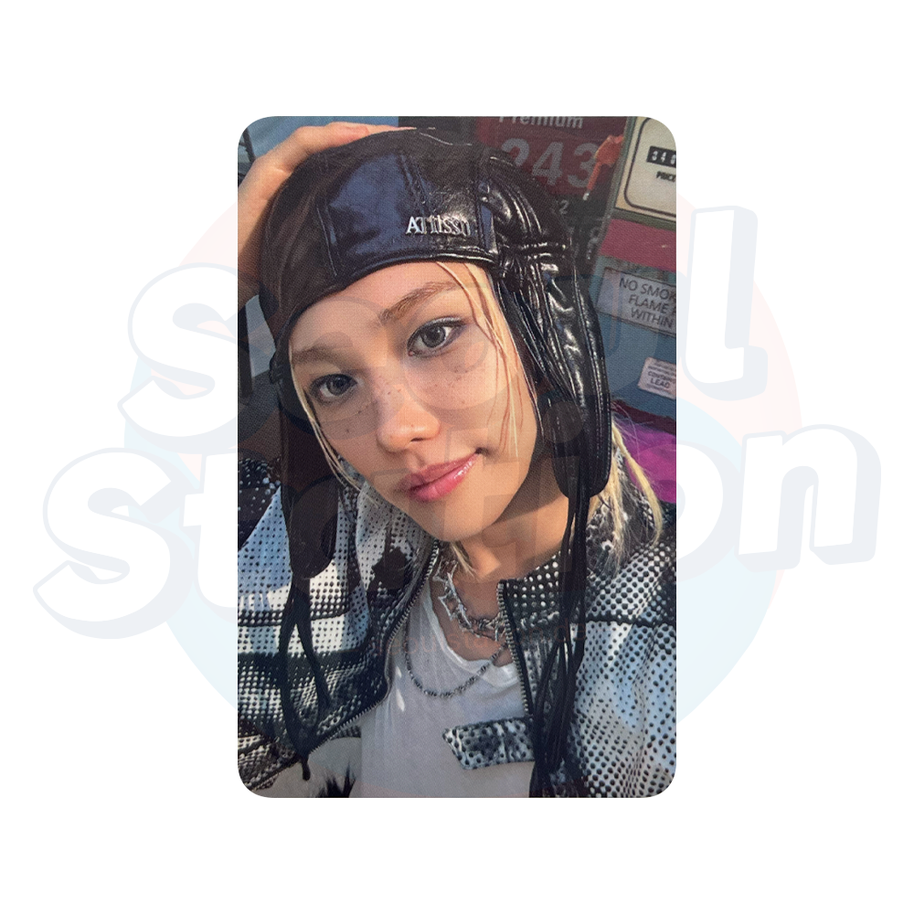 STRAY KIDS - SKZ IT TAPE 'DO IT' - PLATFORM PLVE Ver. - Official Photocard - SET B (Light Grey Back) felix