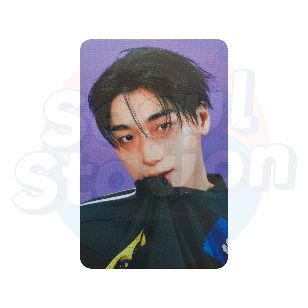 ATEEZ - Pop-Up Store 'ANITEEZ IN COLOR' - Trading Card - SAN seoulstation.de biting shirt
