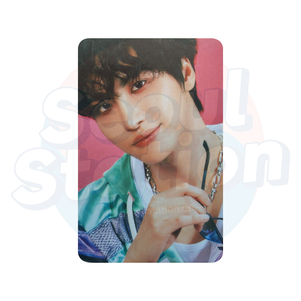 ATEEZ - Pop-Up Store 'ANITEEZ IN COLOR' - Trading Card - SEONGHWA seoulstation.de close up smile