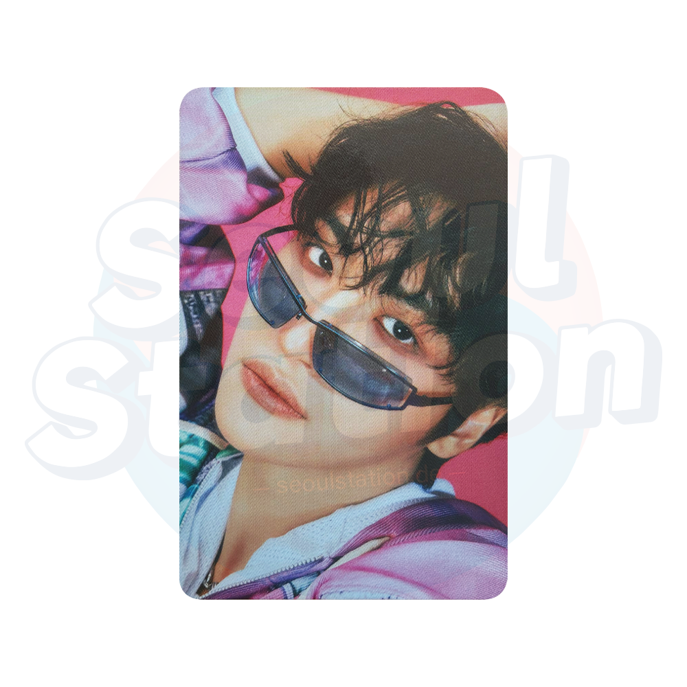 ATEEZ - Pop-Up Store 'ANITEEZ IN COLOR' - Trading Card - SEONGHWA seoulstation.de close up hand on head