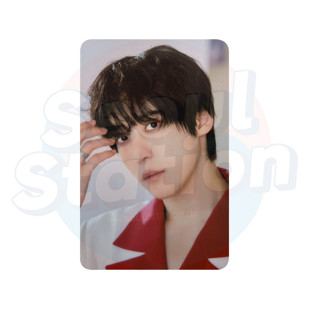 ATEEZ - ANITEEZ IN THE CALLING - ATEEZ X ANITEEZ Pop-Up Store Trading Card - YUNHO close up