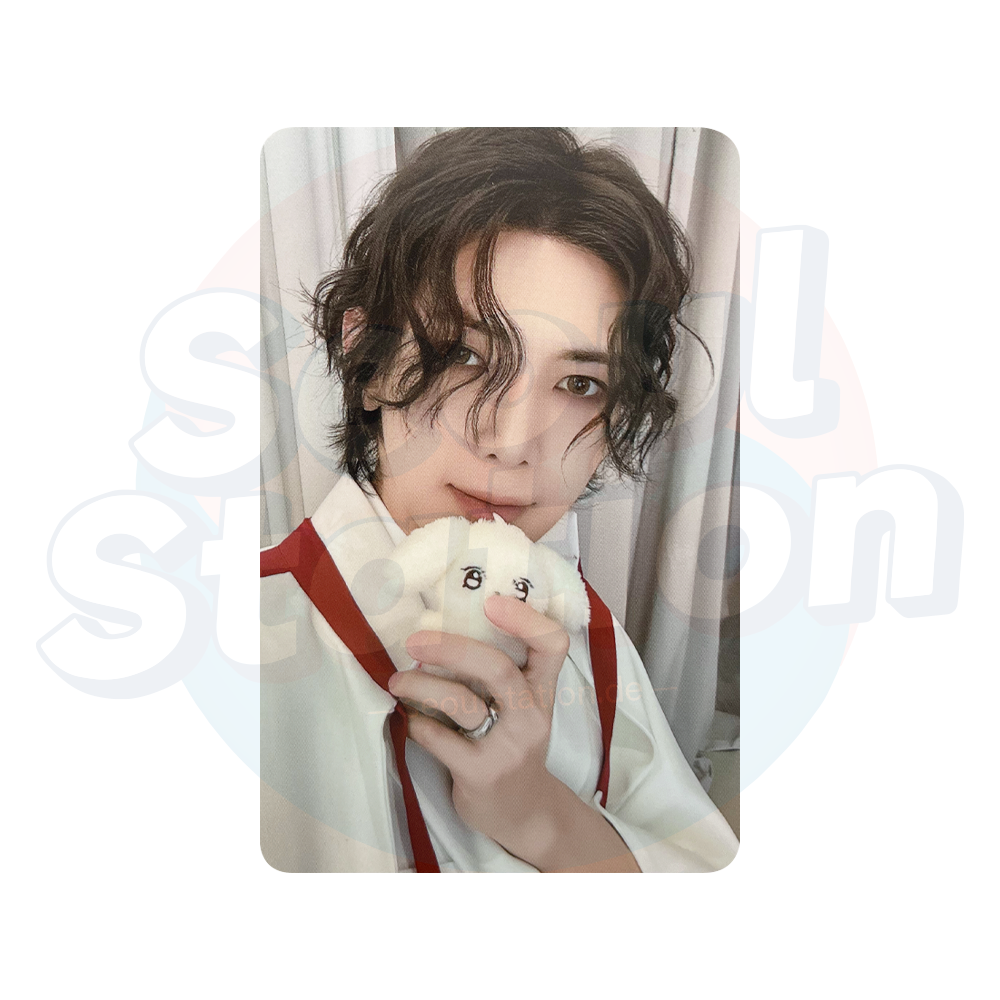 ATEEZ - ANITEEZ IN THE CALLING - ATEEZ X ANITEEZ Pop-Up Store Trading Card - YEOSANG holding plushie