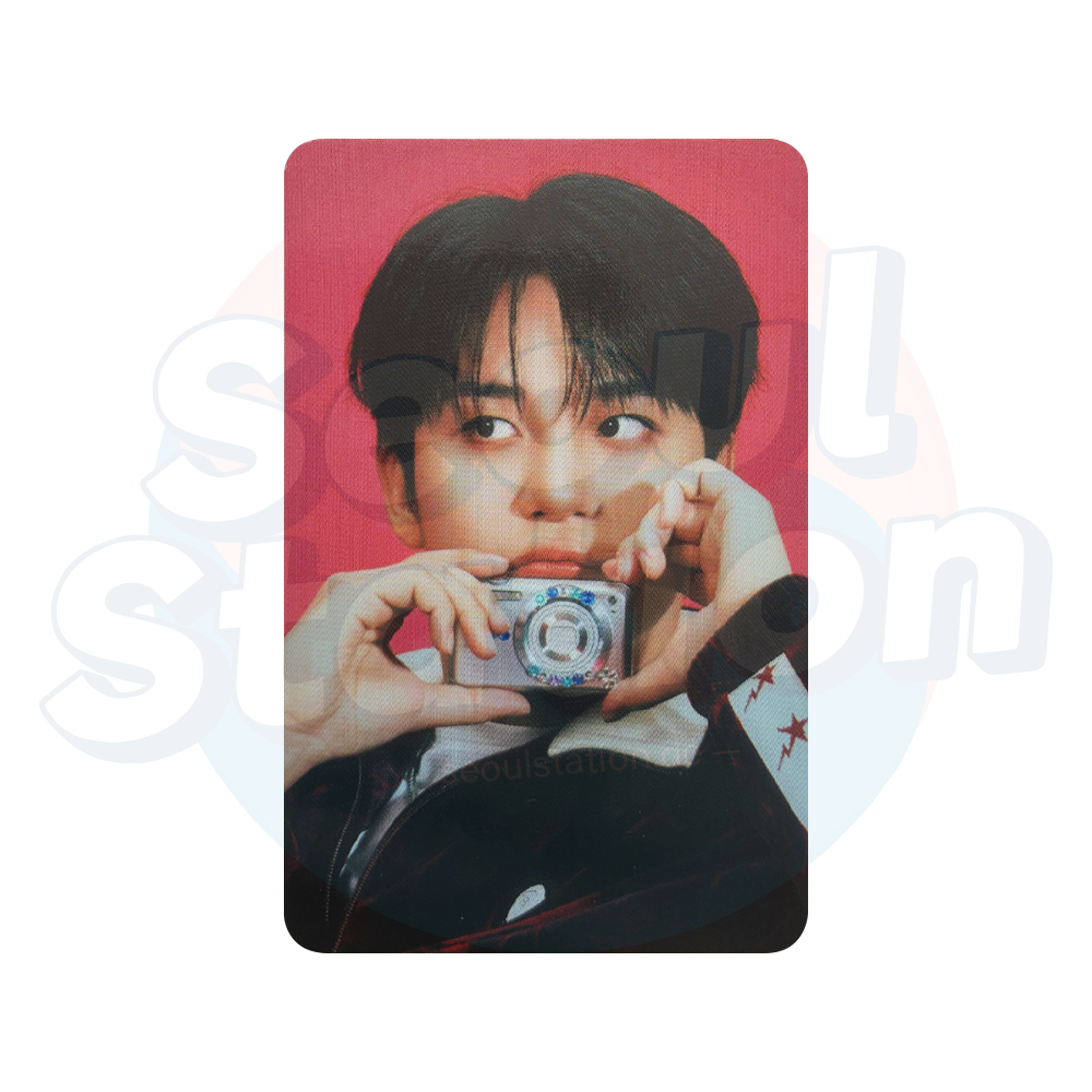 ATEEZ - Pop-Up Store 'ANITEEZ IN COLOR' - Trading Card - JONGHO seoulstation.de camera under mouth