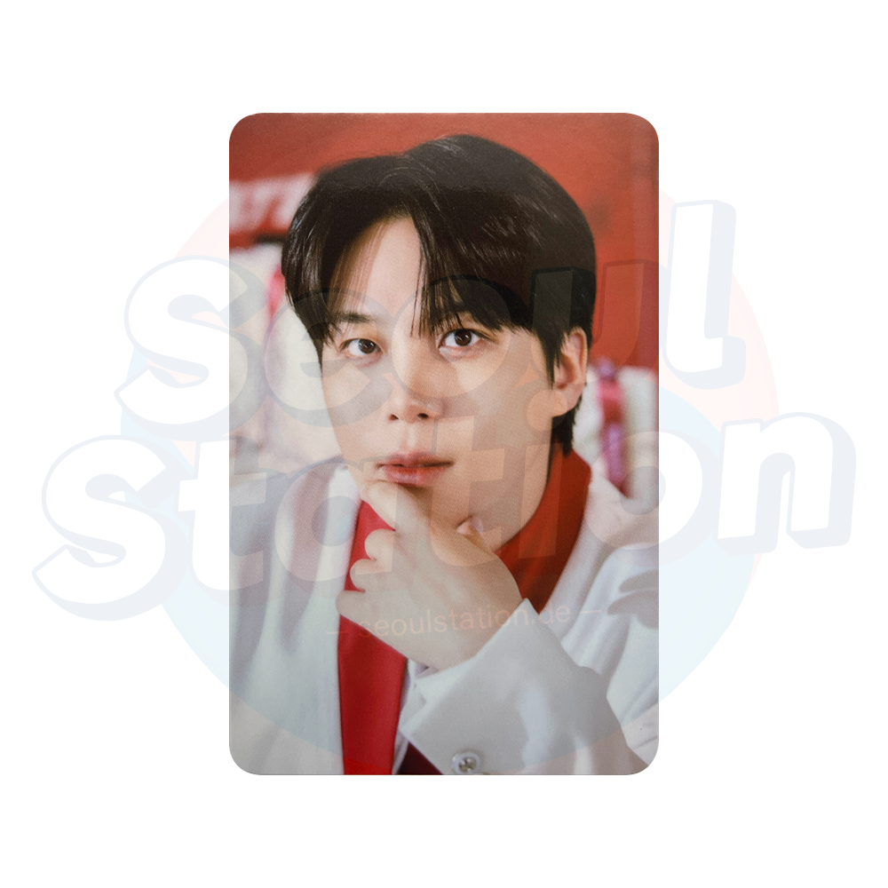 ATEEZ - ANITEEZ IN THE CALLING - ATEEZ X ANITEEZ Pop-Up Store Trading Card - JONGHO close up