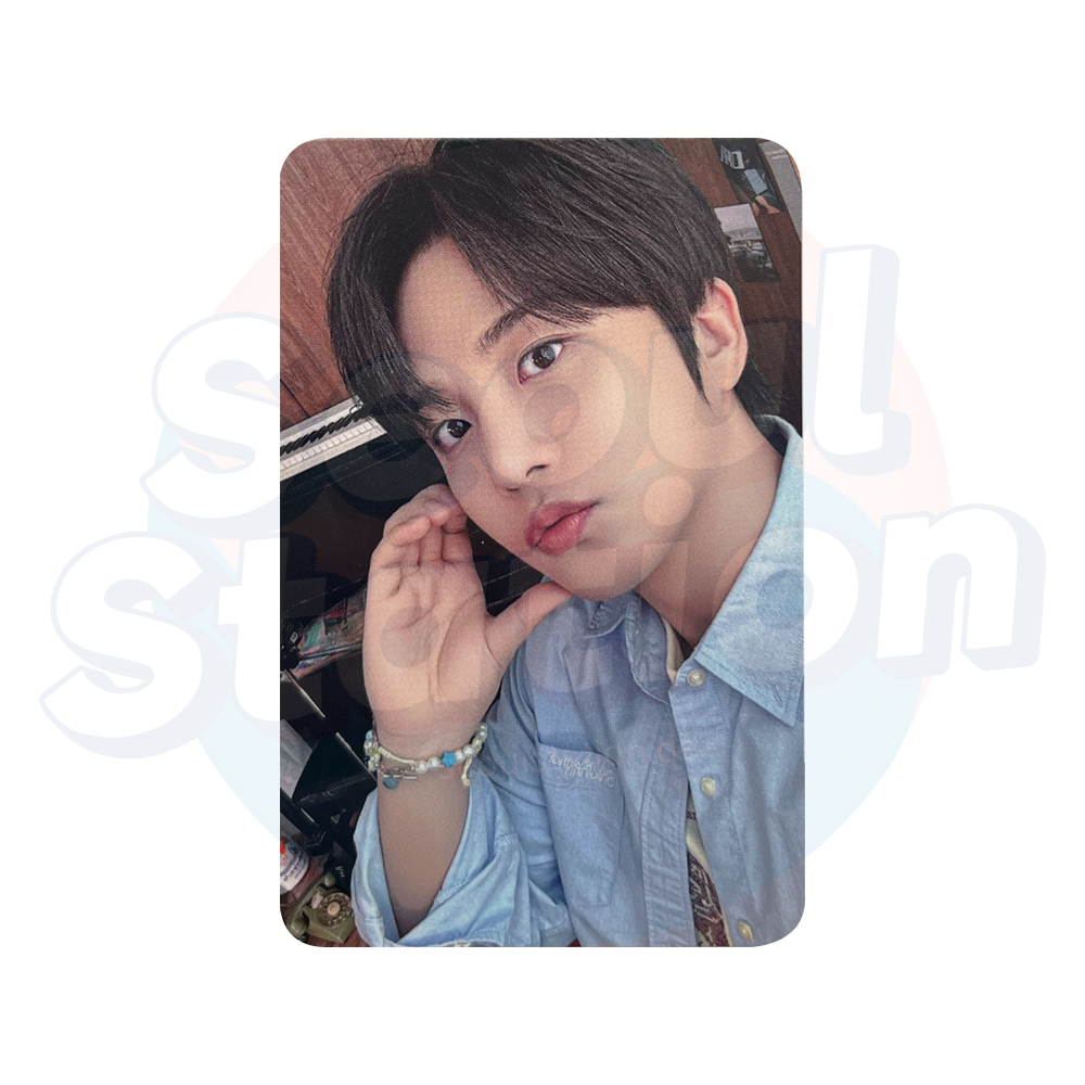 ATEEZ - 2025 Season's Greetings 'ROCK WILL NEVER DIE' - YES24