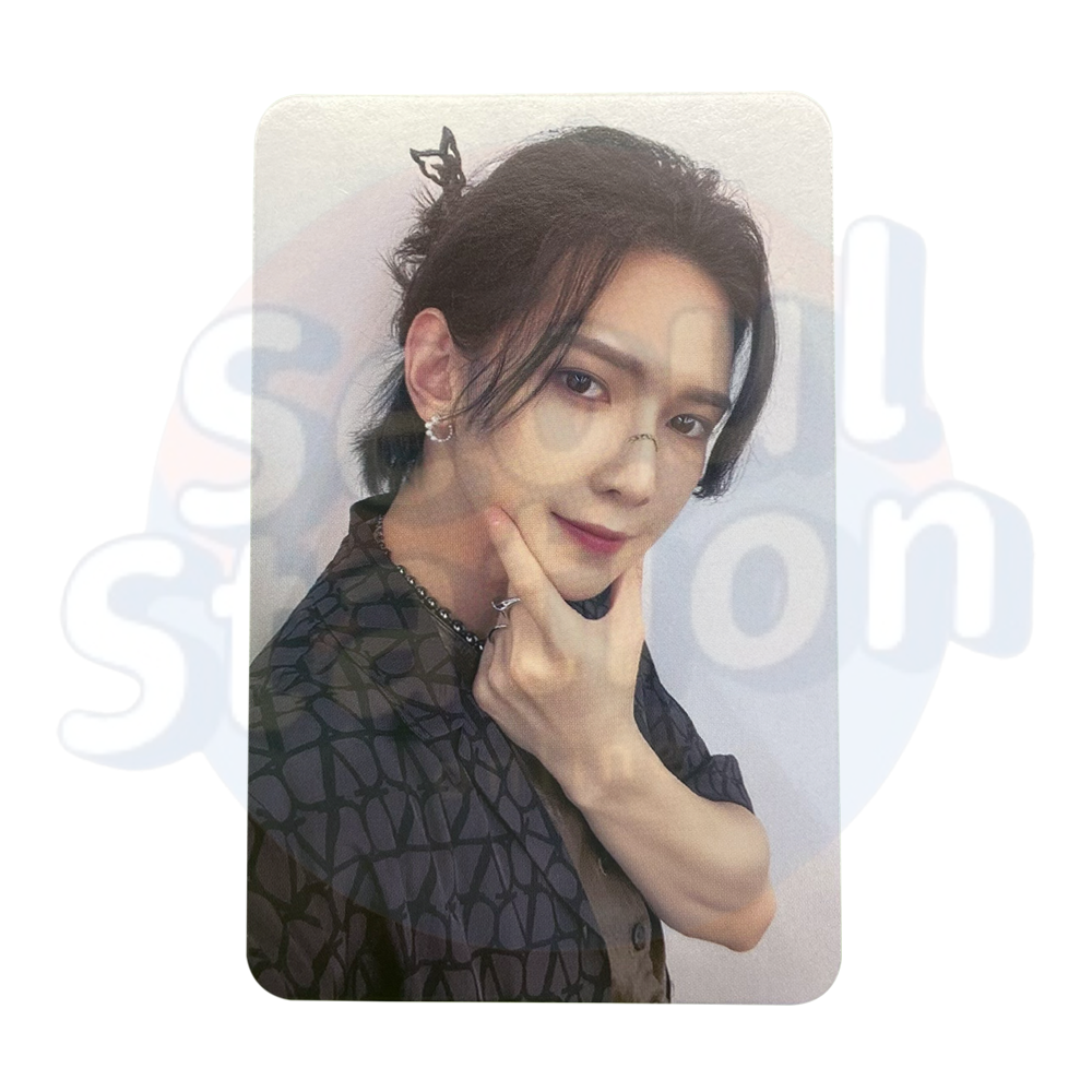 ATEEZ - THE WORLD EP.2 : OUTLAW - Soundwave Lucky Draw Photo Card Yeosang