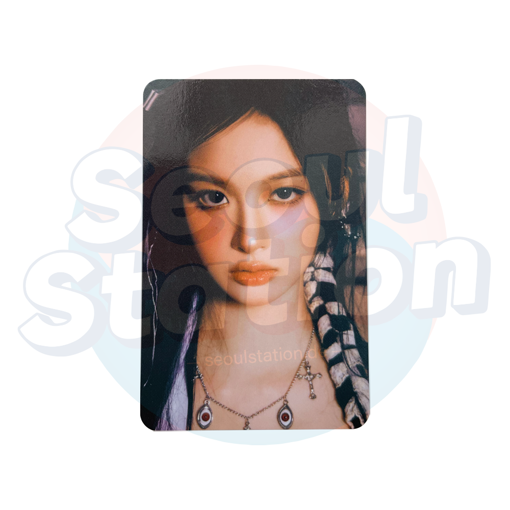 NMIXX - Fe3O4: STICK OUT - Apple Music Photo Card