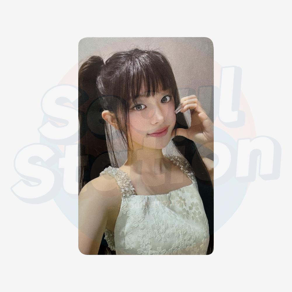 ILLIT - 3rd Mini Album 'BOMB' - PHOTOBOOK Ver. - WEVERSE Photocard minju