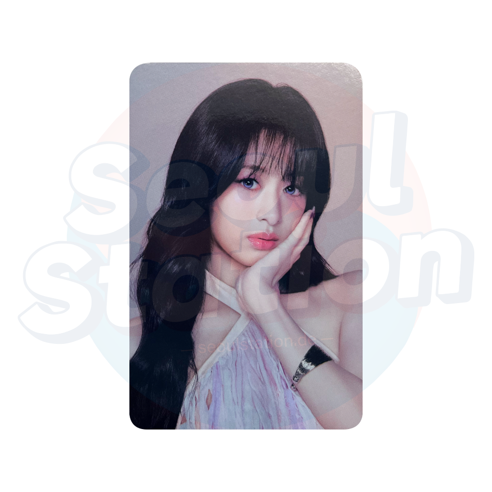 BABYMONSTER - 3rd Mini Album 'CHOOM' - JEWEL Ver. - YG Select Jacket Photocard (Pink Back) ahyeon