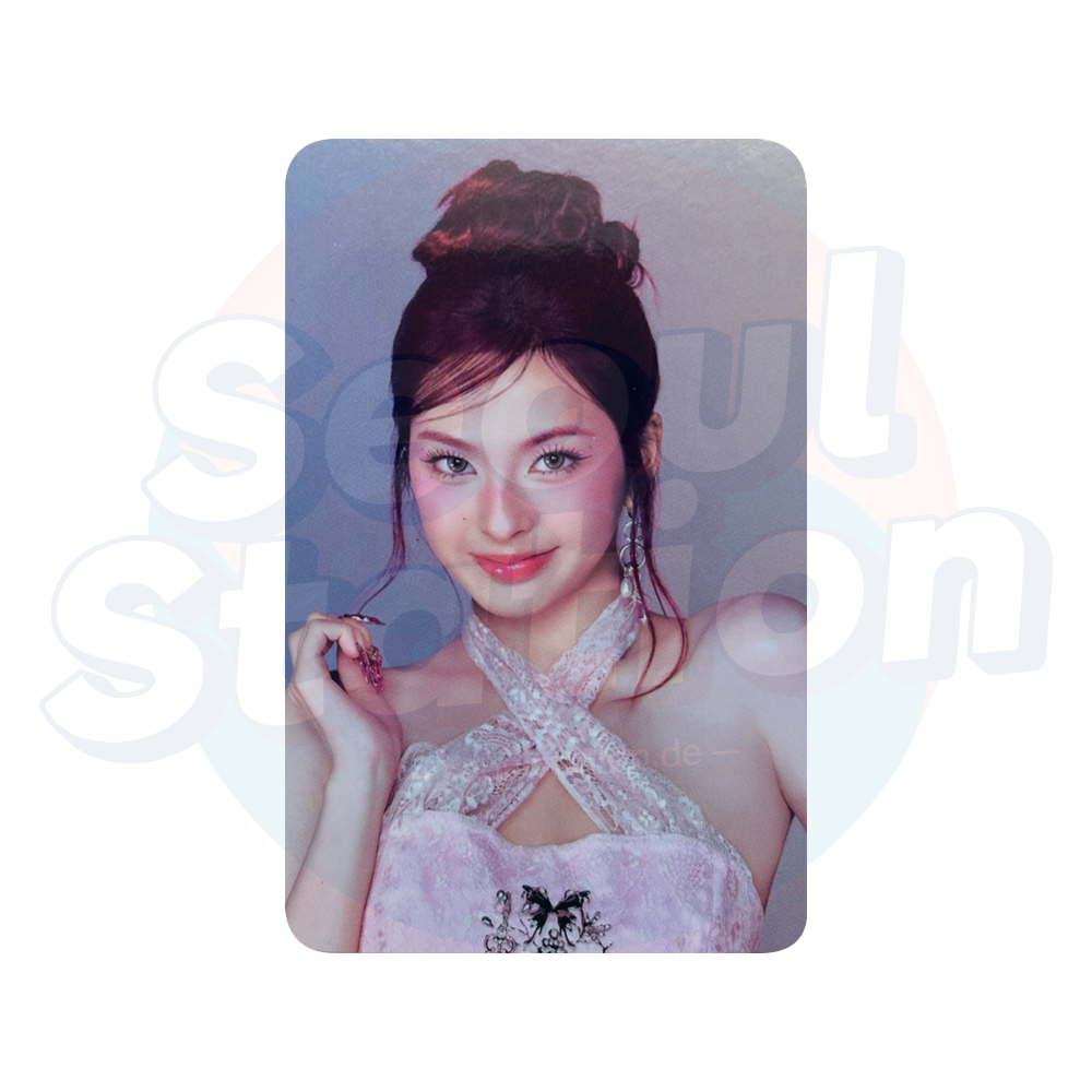 BABYMONSTER - 3rd Mini Album 'CHOOM' - JEWEL Ver. - YG Select Jacket Photocard (Pink Back) chiquita
