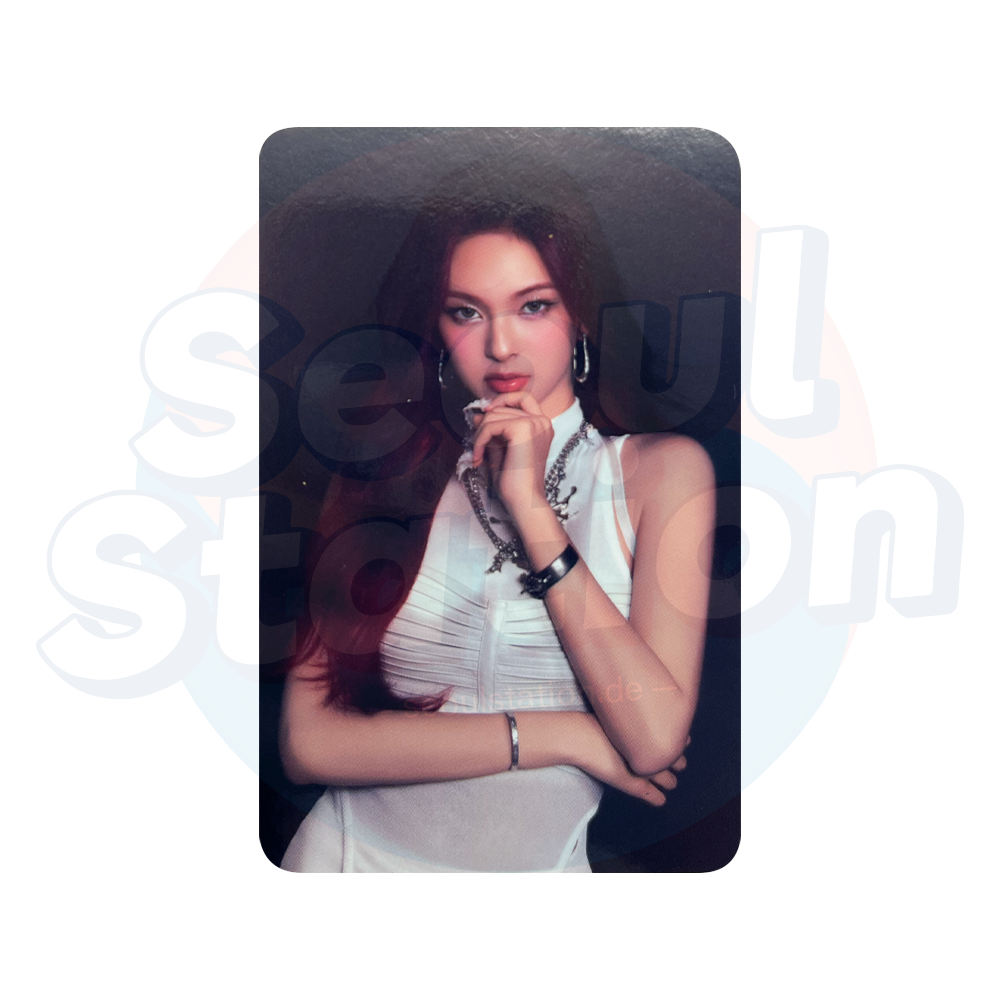 BABYMONSTER - 3rd Mini Album 'CHOOM' - PHOTOBOOK Ver. - YG Select Jacket Photocard (Blue Back) chiquita
