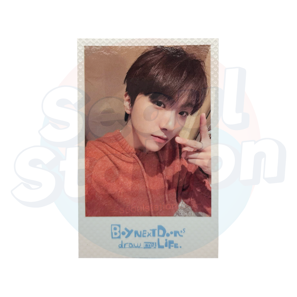 BOYNEXTDOOR - COLLECTED BOOK VOL.1 'draw my LiFe' - Weverse Polaroid Photo Card woonhak outside