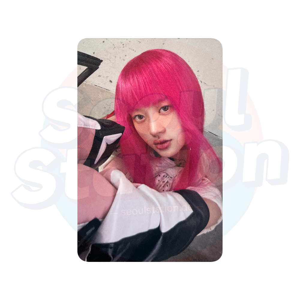ILLIT - 1st Single Album 'NOT CUTE ANYMORE' - APPLE MUSIC Photocard minju