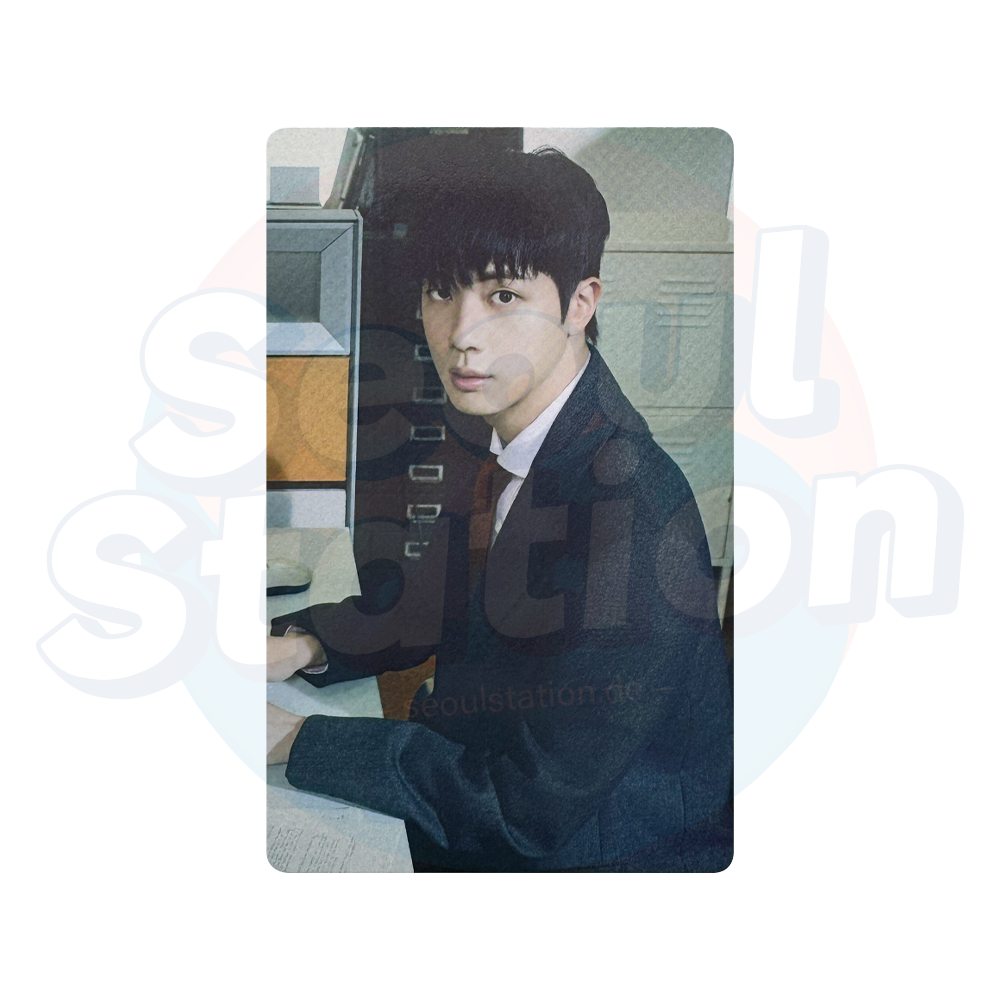 BTS - "2025 BTS FESTA" Capsule Album Vol.1 - WEVERSE Photocard jin