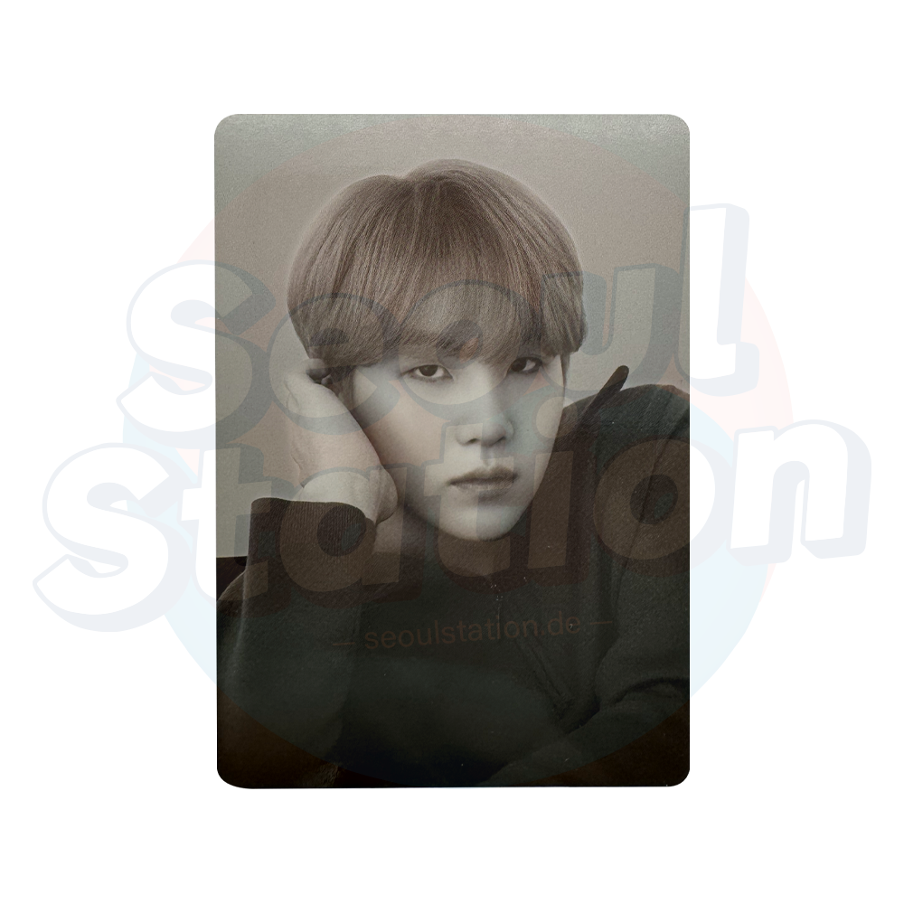 BTS - POP-UP : MONOCHROME - MNCR Mini Photo Card - SUGA Ver. 3/6