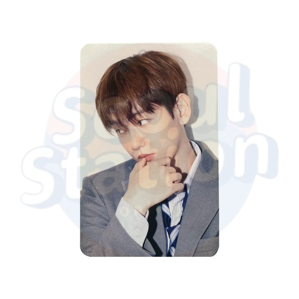 EXO -2024 Season's Greeting -KStarHit Photo Card Baekhyun