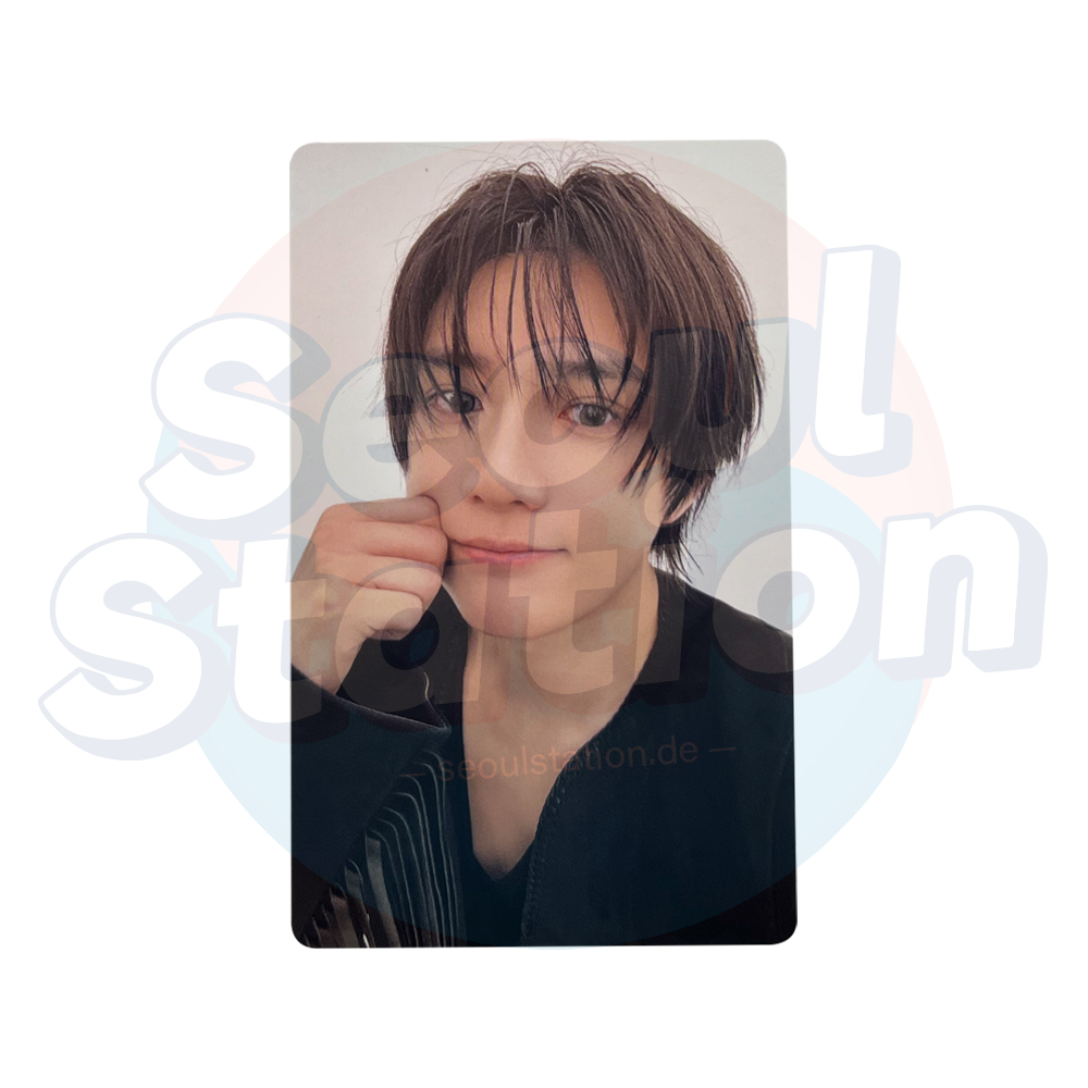 TXT - 7TH YEAR: A MOMENT OF STILLNESS WITH YOU IN THE THORNS - WEVERSE POB Photocard - Beomgyu