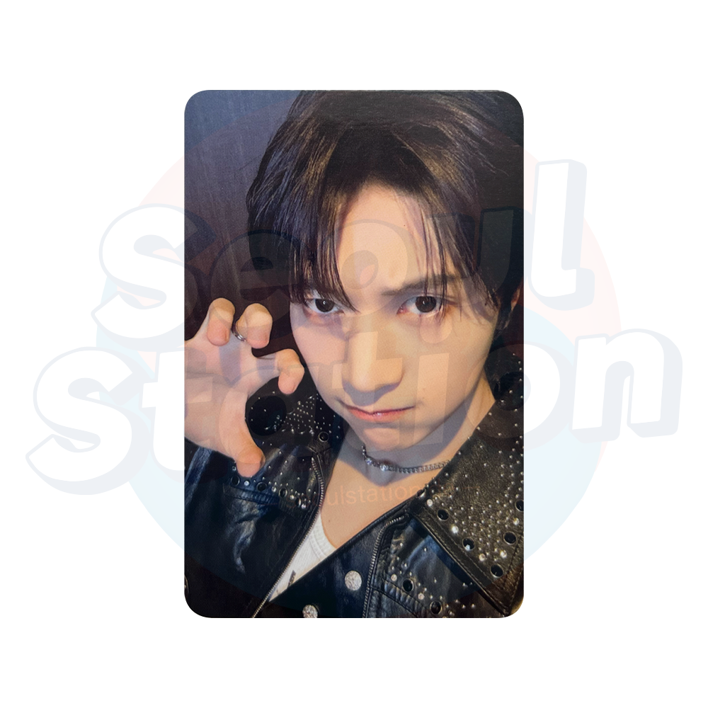 ZEROBASEONE - Special Limited Album 'RE-FLOW' - SOUNDWAVE Photocard matthew