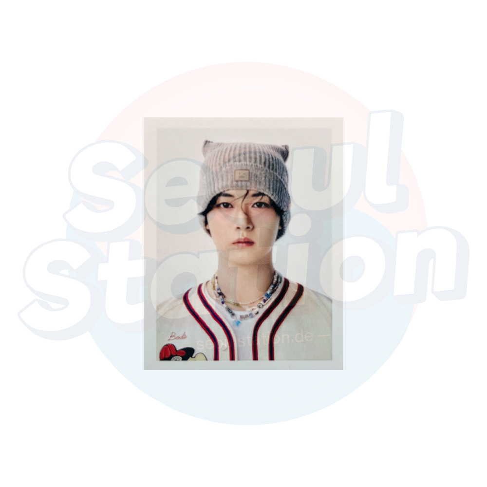 STRAY KIDS - World Tour 'DOMINATE : CELEBRATE' - Official MD ID Photo lee know