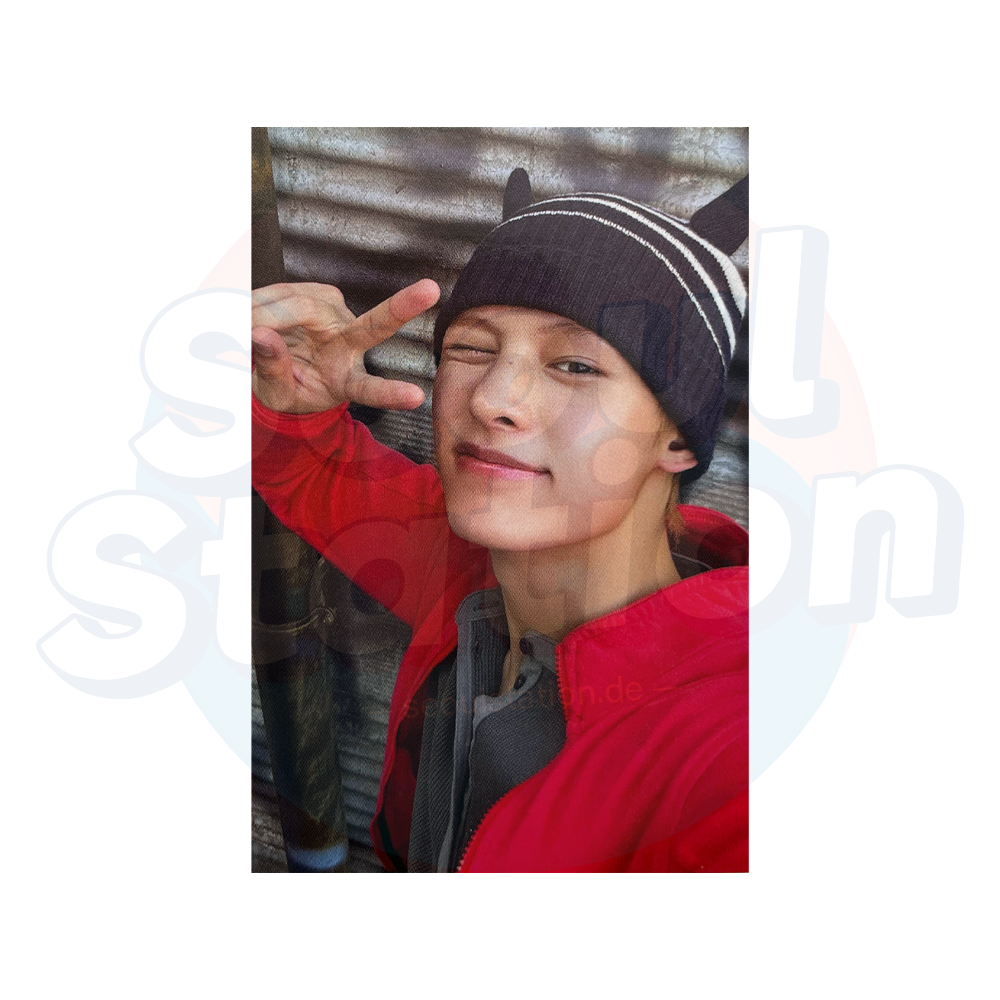 CORTIS - 2026 Season's Greetings 'UNEXPECTED ENCOUNTER' - WEVERSE POB Photocard james