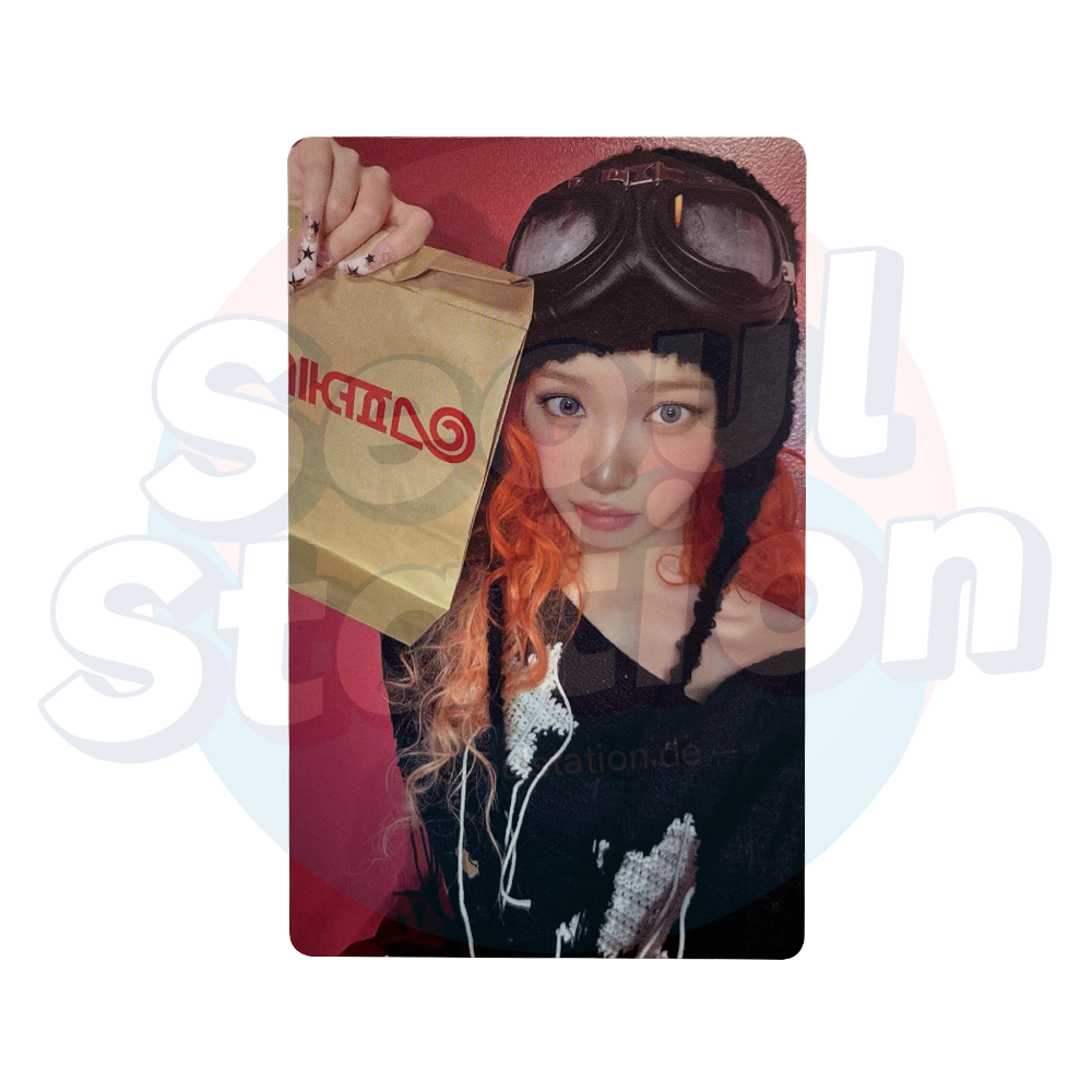 LE SSERAFIM - 1st Single Album 'SPAGHETTI' - WEVERSE Lucky Draw Photocard Chaewon