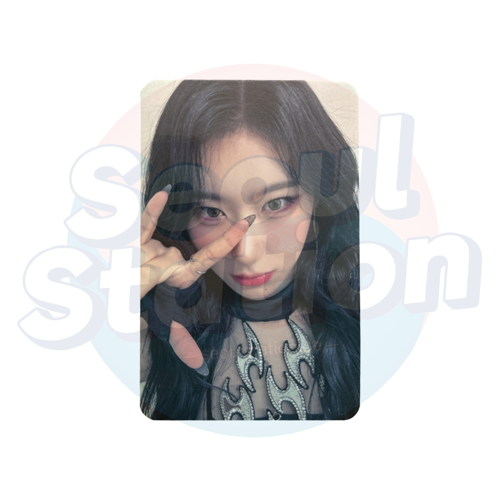 ITZY - BORN TO BE - Soundwave Photo Card