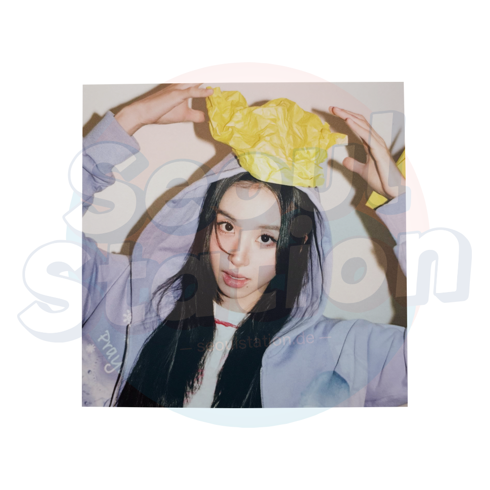 TWICE - 14th Mini Album 'Strategy' - Digipack Postcard Chaeyoung