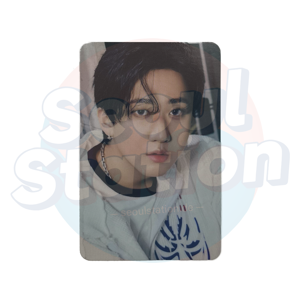 STRAY KIDS - World Tour 'DOMINATE: CELEBRATE' - Official MD Photocard (PC Holder Ver.) Changbin