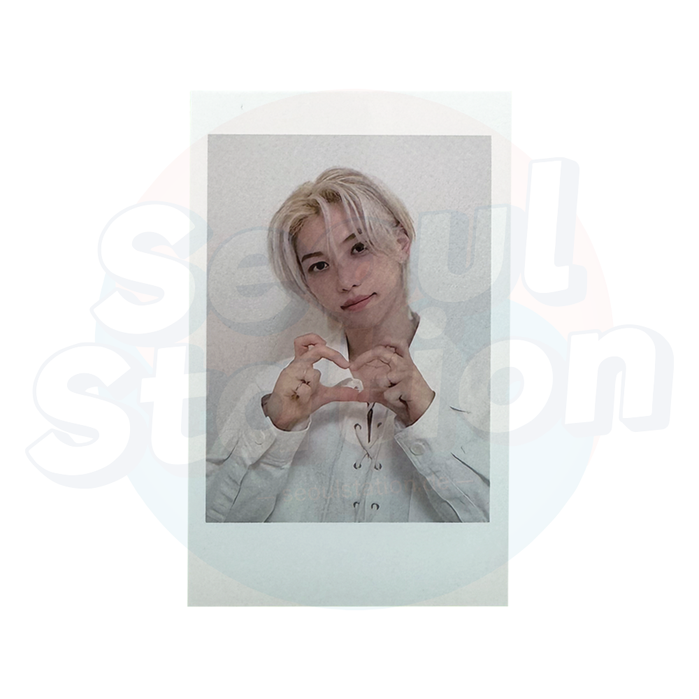 Stray Kids - Perfect Day With SKZ - 2024 Stray Kids Season's Greetings - JYP Shop Polaroid Photo Card - HEART Ver. felix