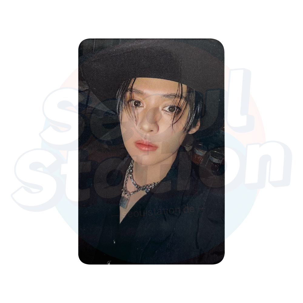 STRAY KIDS - SKZ IT TAPE 'DO IT' - APPLE MUSIC Photocard lee know