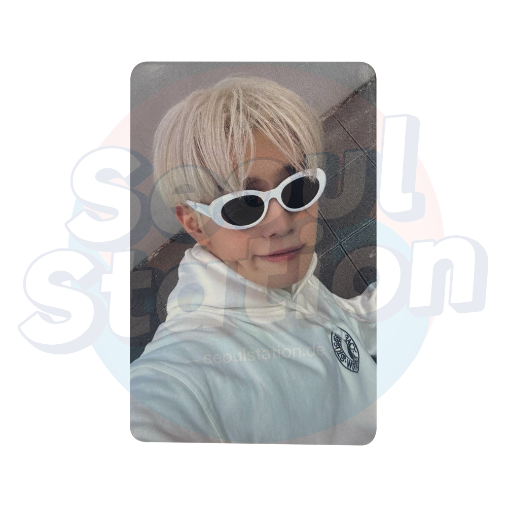 ZEROBASEONE - 1st Full Album 'NEVER SAY NEVER' - APPLE MUSIC Photocard - Digipack Ver. Taerae