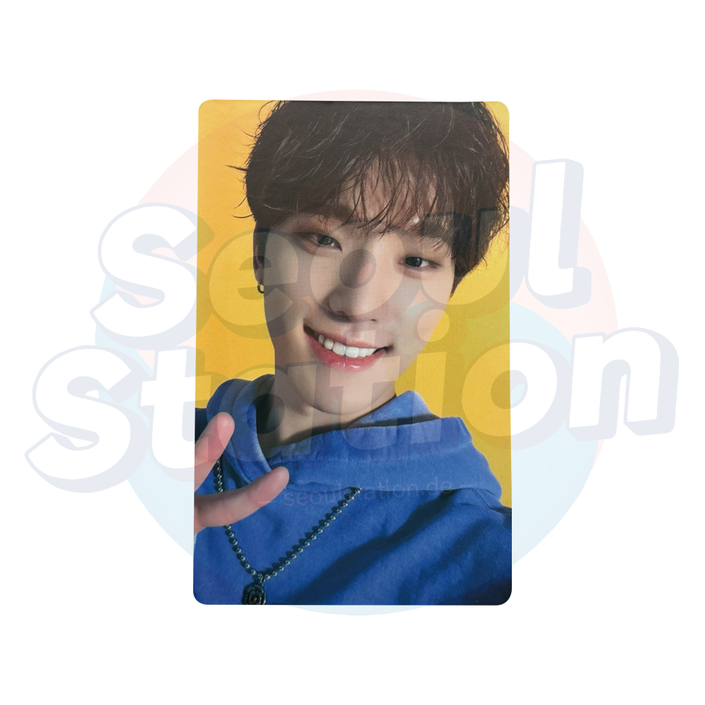 SEVENTEEN - 2022 Photobook: THE NAME; 17 - Photo Cards (Blue Back) Dino