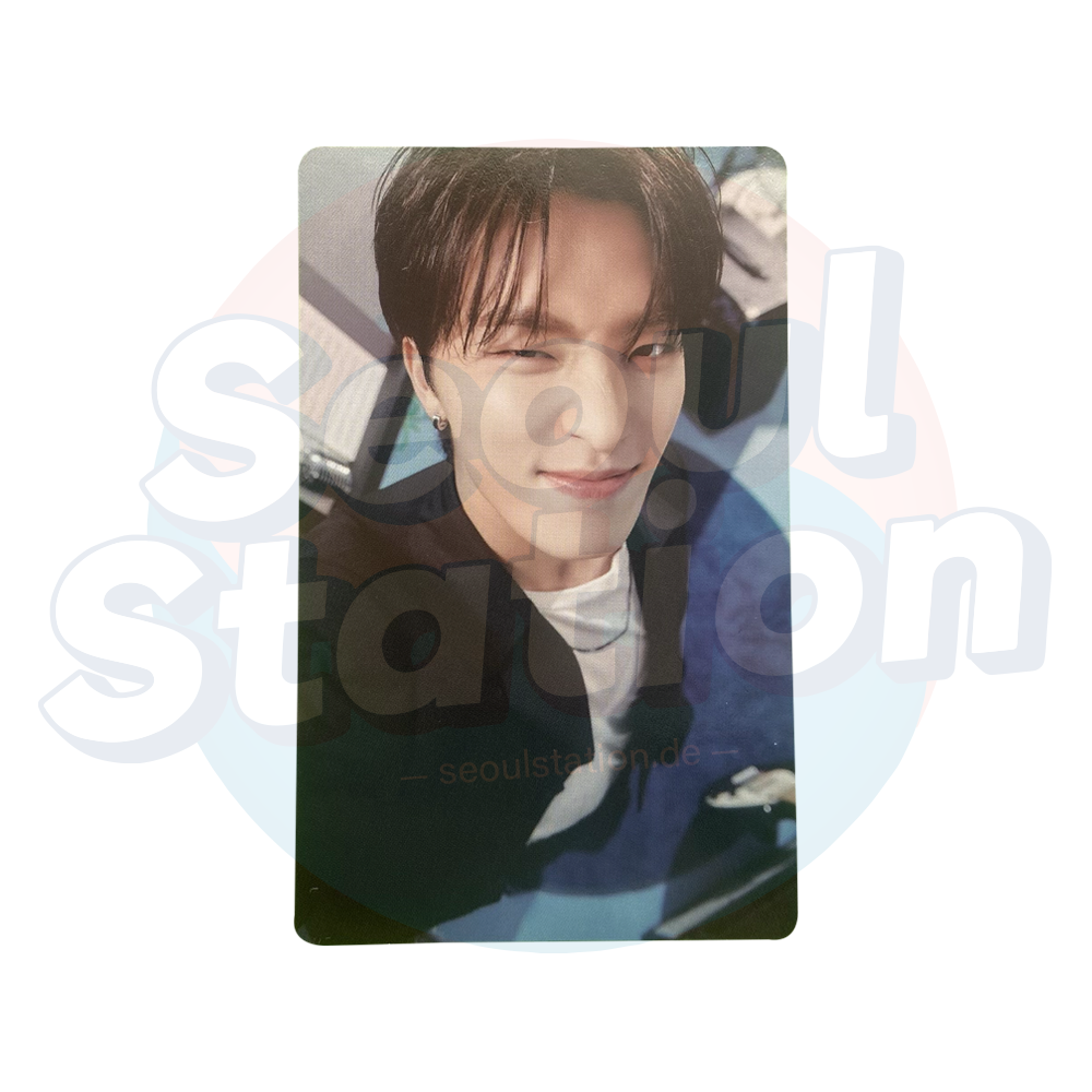 SEVENTEEN - THE BEST '17 IS RIGHT HERE' - PHOTOBOOK VER. - Weverse Photo Card Dino