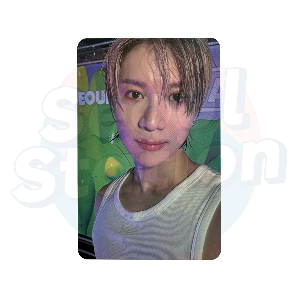 TAEMIN - 2024 TAEMIN WORLD TOUR 'Ephemeral Gaze' - MD Photo Card green background