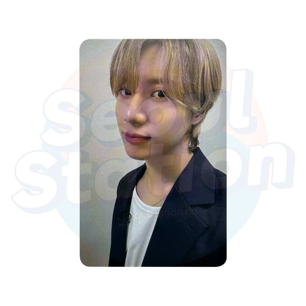 TAEMIN - 2024 TAEMIN WORLD TOUR 'Ephemeral Gaze' - MD Photo Card blazer