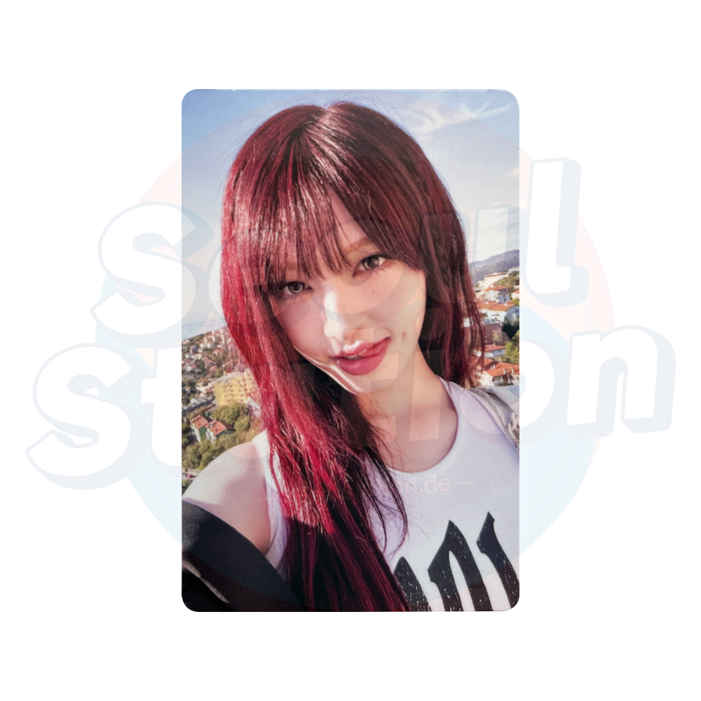 IVE - 2nd Album 'REVIVE+' - LOVED IVE Ver. - APPLE MUSIC Photocard liz