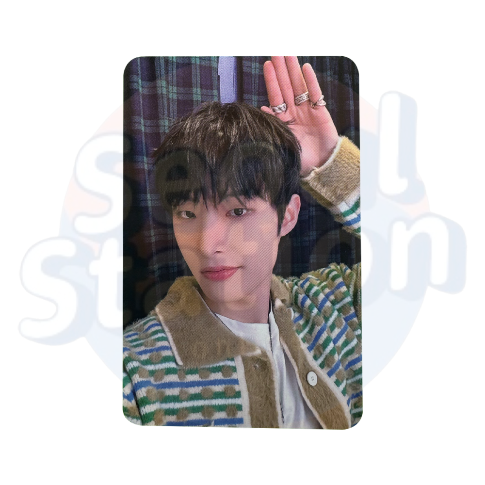 ATEEZ - THE WORLD EP.FIN : WILL - With Mu U Lucky Draw Photo Card (Red Lettering) mingi