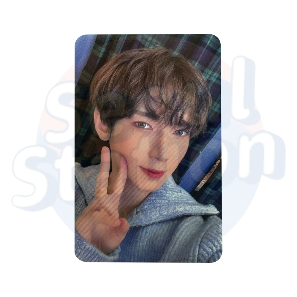 ATEEZ - THE WORLD EP.FIN : WILL - With Mu U Lucky Draw Photo Card (Blue Lettering) yeosang