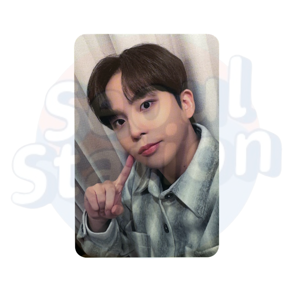 ATEEZ - THE WORLD EP.FIN : WILL - With Mu U Lucky Draw Photo Card (Blue Lettering) jongho